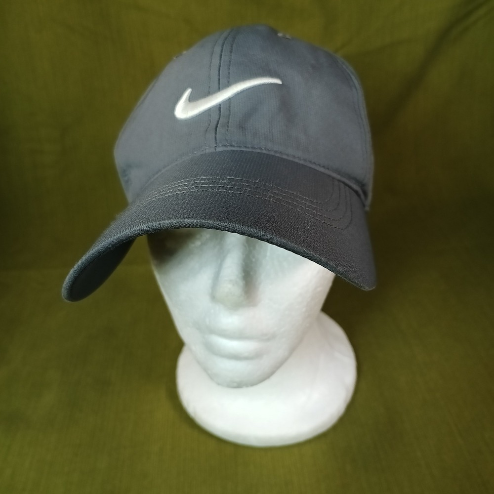 Nike Golf Hat Cap Gray White Swoosh Strapback Adjustable Performance